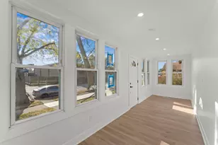 [Address not provided], Lansing, IL 60438 - Photo 3