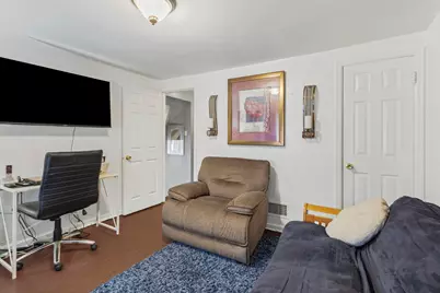 9748 S Merrion Avenue, Chicago, IL 60617 - Photo 7