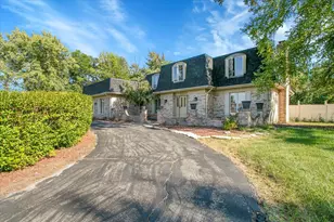 3033 E Hickory Ln, Crete, IL 60417 - Photo 1