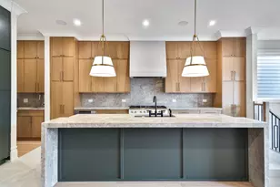 3723 N Oakley Ave, Chicago, IL 60618 - Photo 9