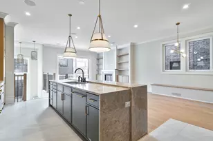 3723 N Oakley Ave, Chicago, IL 60618 - Photo 11