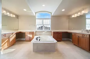 408 N White Deer Trail, Vernon Hills, IL 60061 - Photo 21