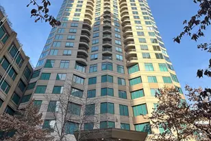 400 N La Salle Dr, Chicago, IL 60654 - Photo 1