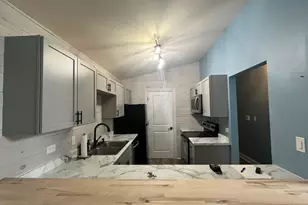 1371 Cunat Ct, Lake in the Hills, IL 60156 - Photo 5