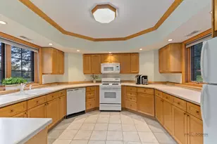 37108 N Kimberwick Ln, Wadsworth, IL 60083 - Photo 43