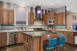 1426 W Melrose St, Chicago, IL 60657 - Photo 11