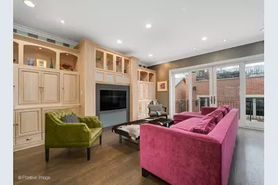 1426 W Melrose Street, Chicago, IL 60657 - Photo 15