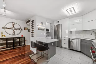 6033 N Sheridan Rd, Chicago, IL 60660 - Photo 11