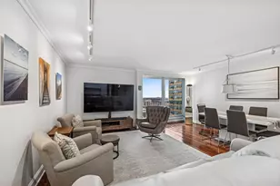 6033 N Sheridan Rd, Chicago, IL 60660 - Photo 5