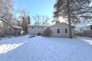 316 Maplewood Ln, Crystal Lake, IL 60014 - Photo 23
