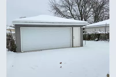 18037 Edwards Avenue, Country Club Hills, IL 60478 - Photo 3