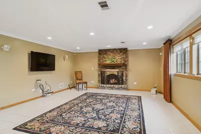 1522 E Fleming Drive, Arlington Heights, IL 60004 - Photo 9