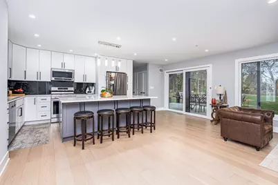 101 N Schoenbeck Road, Prospect Heights, IL 60070 - Photo 3