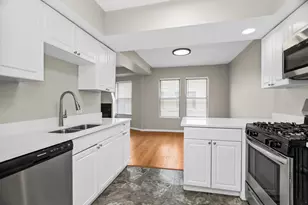 4529 5 S Drexel Blvd, Chicago, IL 60653 - Photo 3