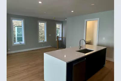 4243 N Damen Avenue #1R, Chicago, IL 60618 - Photo 5