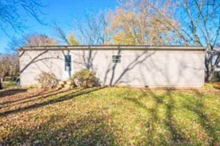 3669 E 25th Rd, Sheridan, IL 60551 - Photo 1