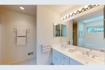 9S310 Woodcreek Place, Downers Grove, IL 60516 - Photo 31