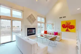 9S310 Woodcreek Pl, Downers Grove, IL 60516 - Photo 13