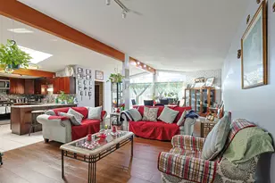 372 Nancy Ln, Wheeling, IL 60090 - Photo 3