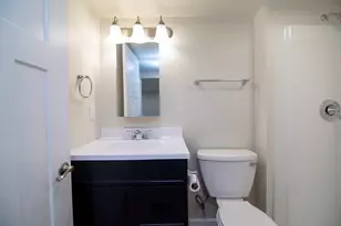 195 N Michigan Ave, Bradley, IL 60915 - Photo 13