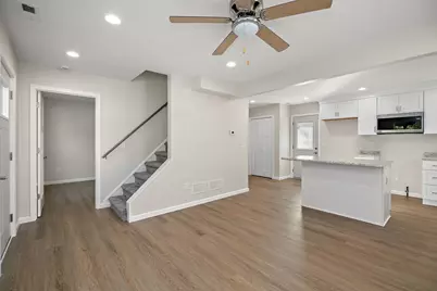 195 N Michigan Avenue, Bradley, IL 60915 - Photo 5