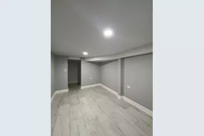 8822 S Wood Street, Chicago, IL 60620 - Photo 31