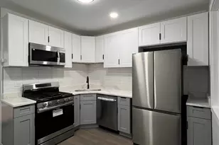 8822 S Wood St, Chicago, IL 60620 - Photo 13