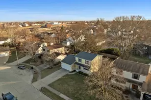 1421 Godfrey Dr, Normal, IL 61761 - Photo 3