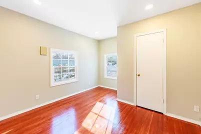 643 Wing Street, Elgin, IL 60123 - Photo 13