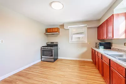 643 Wing Street, Elgin, IL 60123 - Photo 17