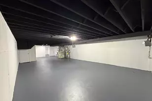 9534 S Yale Ave, Chicago, IL 60628 - Photo 19