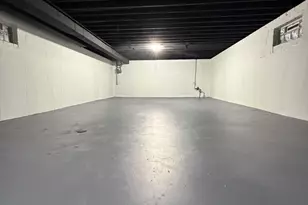 9534 S Yale Ave, Chicago, IL 60628 - Photo 21