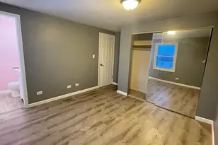 8217 N Carrolton Ct, Hanover Park, IL 60133 - Photo 25