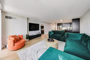 1636 N Wells St, Chicago, IL 60614 - Photo 3