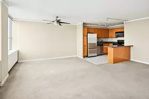 655 W Irving Park Rd, Chicago, IL 60613 - Photo 5