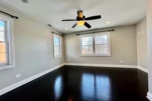 9210 S Trumbull Ave, Evergreen Park, IL 60805 - Photo 15