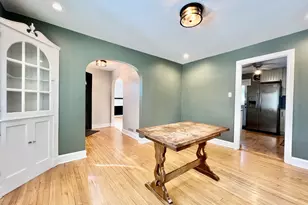 9210 S Trumbull Ave, Evergreen Park, IL 60805 - Photo 9