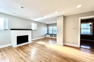 9210 S Trumbull Ave, Evergreen Park, IL 60805 - Photo 5