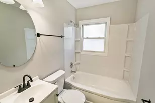 21704 Clyde Ave, Sauk Village, IL 60411 - Photo 9