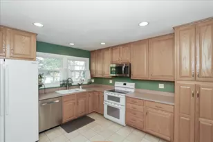 760 Checker Dr, Buffalo Grove, IL 60089 - Photo 9