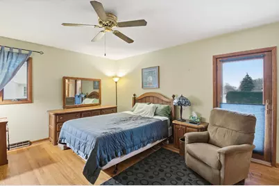 219 N Prospect Street, Roselle, IL 60172 - Photo 11