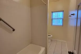 7141 S Euclid Ave, Chicago, IL 60649 - Photo 11