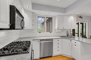 530 Mark Ln, Downers Grove, IL 60516 - Photo 9