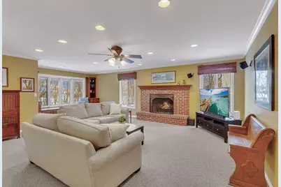 530 Mark Lane, Downers Grove, IL 60516 - Photo 15