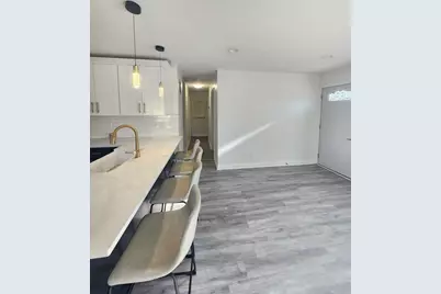 110 Cedar Circle, Streamwood, IL 60107 - Photo 9