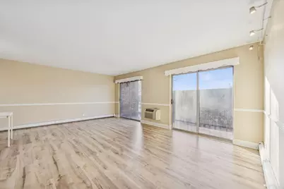 1041 N Mill Street #307, Naperville, IL 60563 - Photo 7