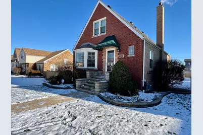 10223 S Spaulding Avenue, Evergreen Park, IL 60805 - Photo 1