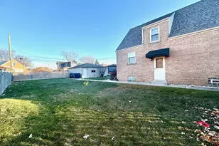 10223 S Spaulding Ave, Evergreen Park, IL 60805 - Photo 17