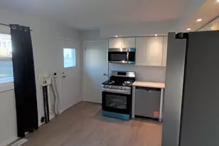 1307 Glenwood Rd, Bloomington, IL 61704 - Photo 5