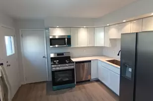 1307 Glenwood Rd, Bloomington, IL 61704 - Photo 7